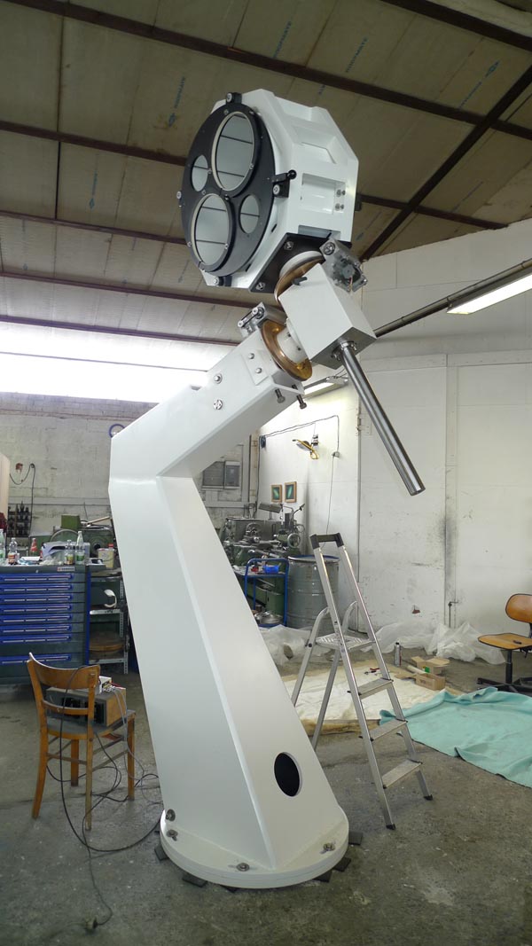 APM Apo Bino 12 inch 2